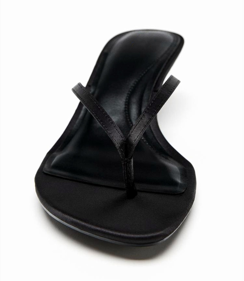 Sandal Jepit Hak Tinggi Satin  - Crossfit Ladies ulasan dan harga